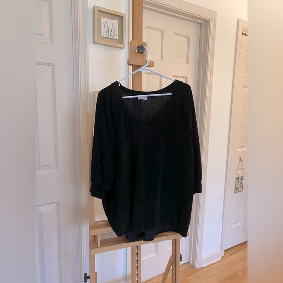 Pink Lily Sweaters - Pink Lily Black knit Sweater